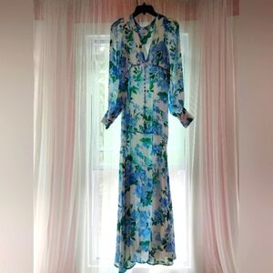 Modest long sleeve floral dress size medium